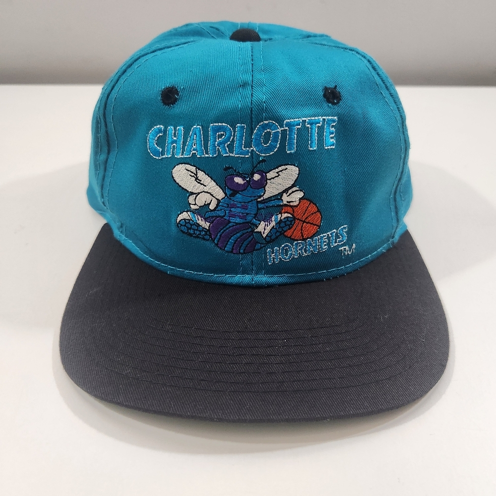 Vintage 90s Charlotte Hornets Teal and Black Cap